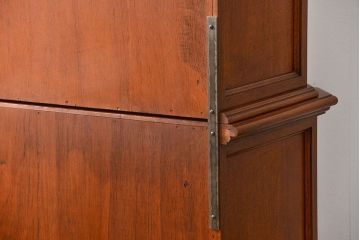 中古　ドイツMAN社製　高級2段重ねキャビネット(カップボード、収納棚)