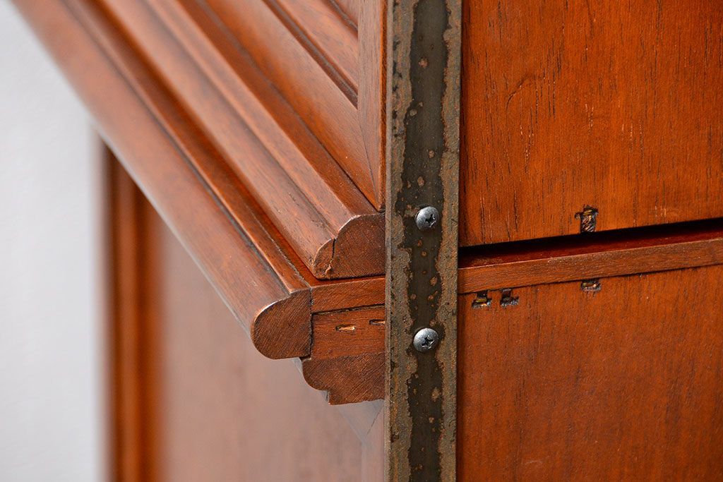 中古　ドイツMAN社製　高級2段重ねキャビネット(カップボード、収納棚)