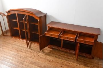 中古　ドイツMAN社製　高級2段重ねキャビネット(カップボード、収納棚)