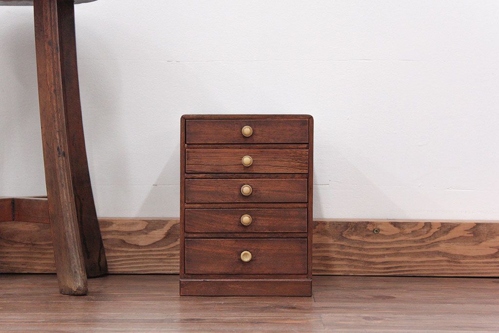 レトロ家具　昭和レトロ とても小さなアンティーク五段小引き出し