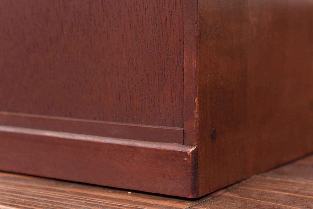 レトロ家具　昭和レトロ とても小さなアンティーク五段小引き出し