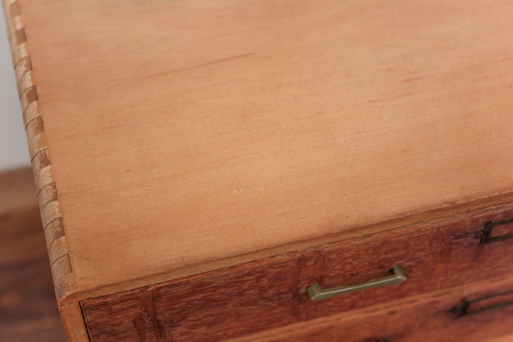 レトロ家具　昭和レトロ 古いナラ材とブナ材のアンティーク六段小引き出し(ドロワー)