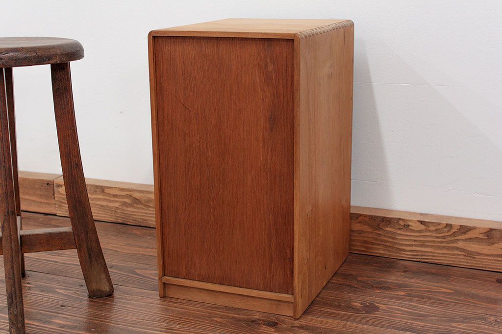 レトロ家具　昭和レトロ 古いナラ材とブナ材のアンティーク六段小引き出し(ドロワー)