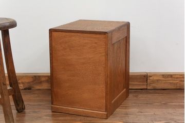 アンティーク家具　アンティーク ネームプレート取っ手のナラ材 五段小引き出し