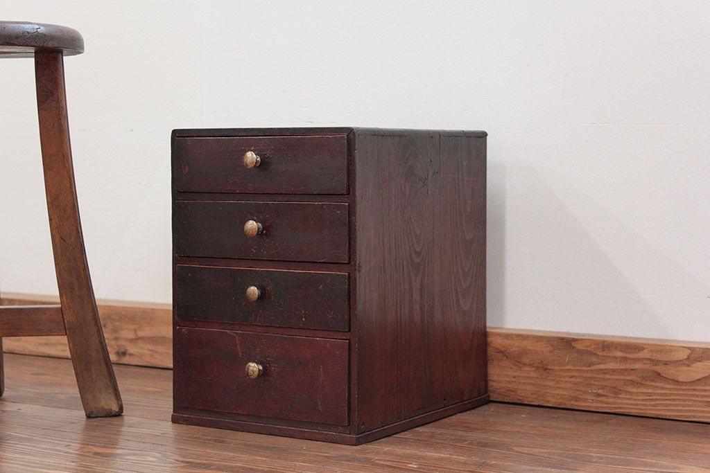 アンティーク家具　アンティーク 古い木の使い込まれた五段小引き出し