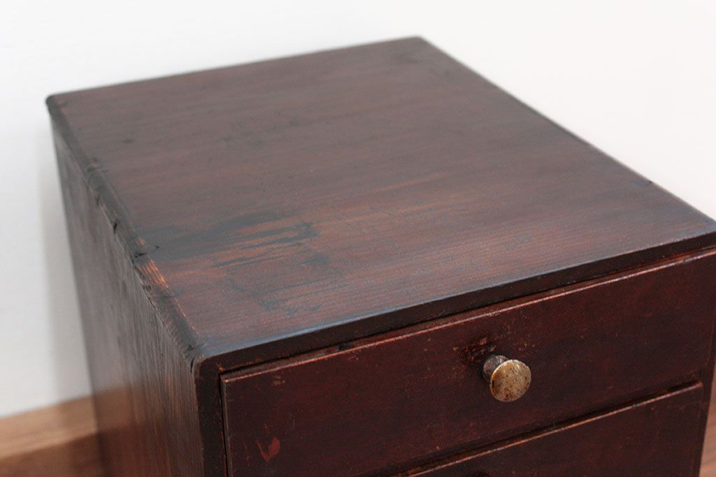 アンティーク家具　アンティーク 古い木の使い込まれた五段小引き出し