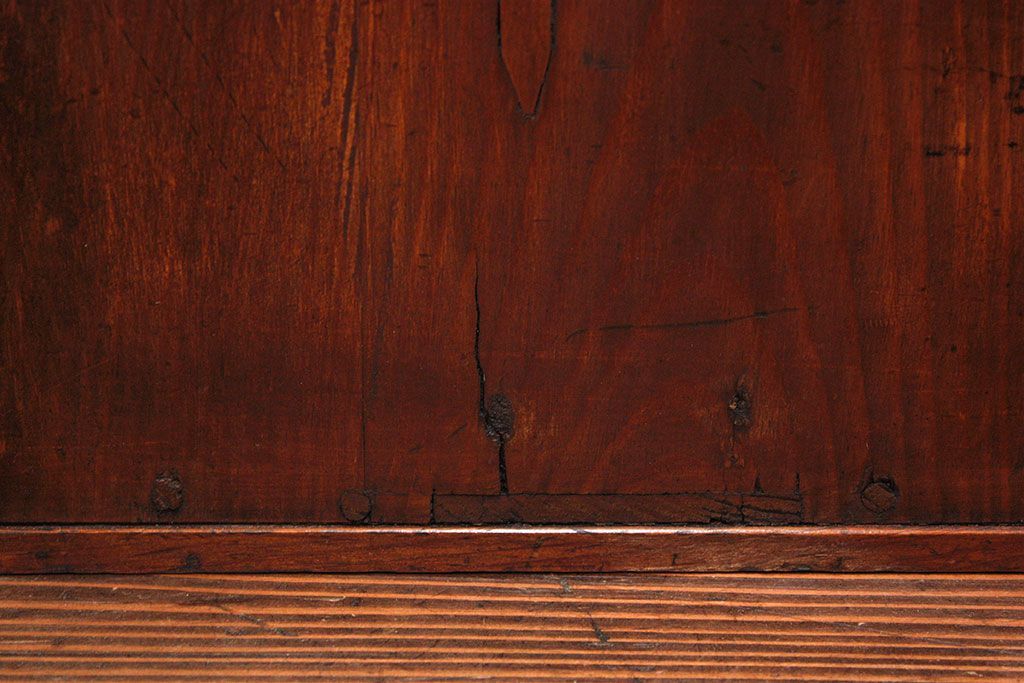 アンティーク家具　アンティーク 古い木の使い込まれた五段小引き出し