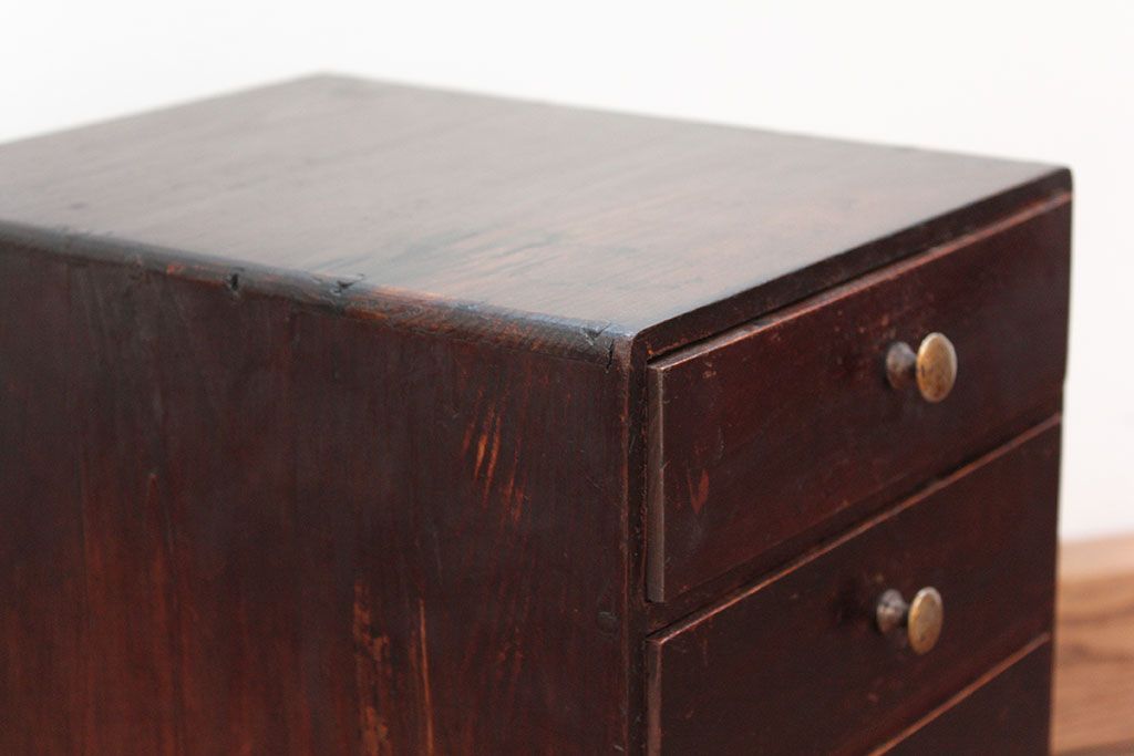 アンティーク家具　アンティーク 古い木の使い込まれた五段小引き出し