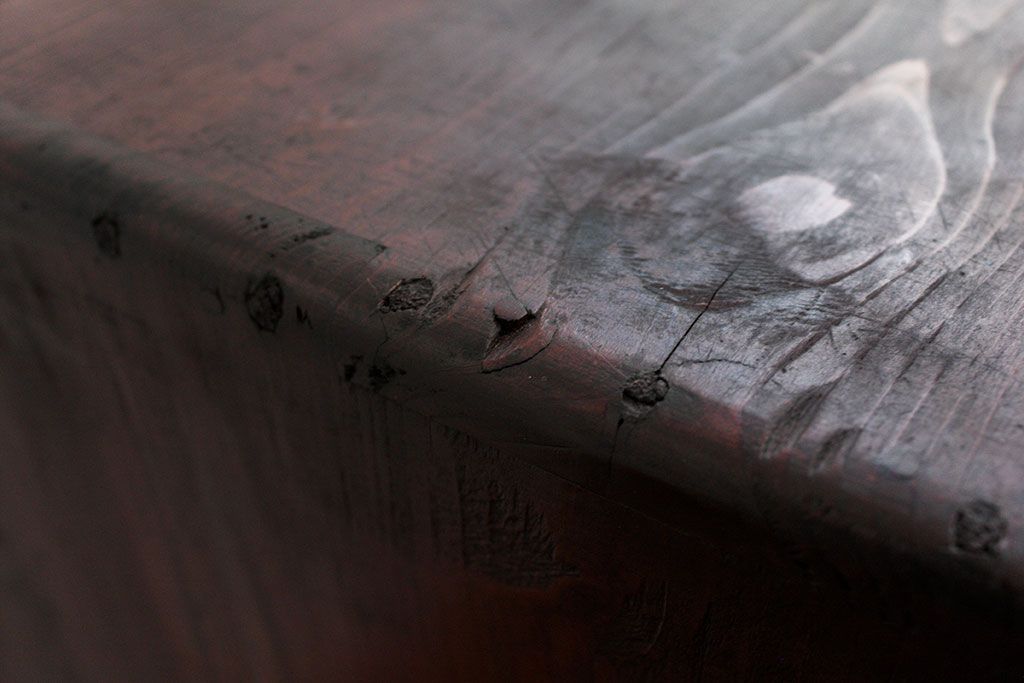 アンティーク家具　アンティーク 珍しいデザインの前面欅材の三段小引き出し