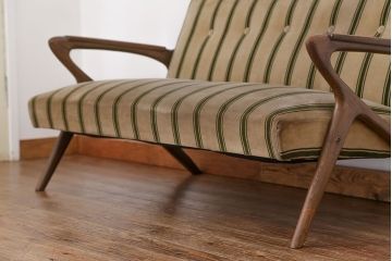 レトロ家具　昭和レトロ 1960年代　ミッドセンチュリー レトロな2人掛けソファ