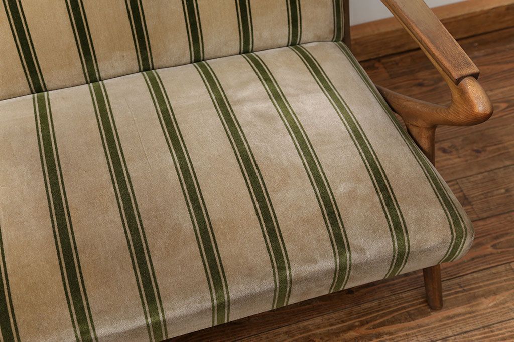 レトロ家具　昭和レトロ 1960年代　ミッドセンチュリー レトロな2人掛けソファ