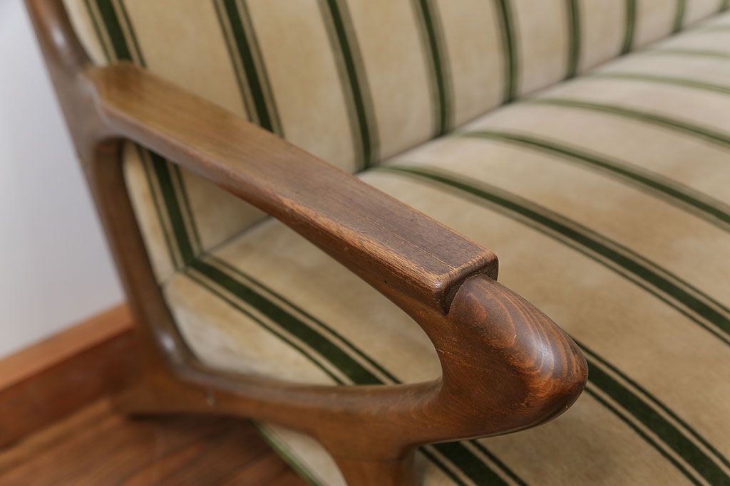 レトロ家具　昭和レトロ 1960年代　ミッドセンチュリー レトロな2人掛けソファ