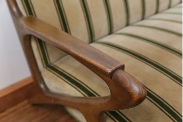 レトロ家具　昭和レトロ 1960年代　ミッドセンチュリー レトロな2人掛けソファ