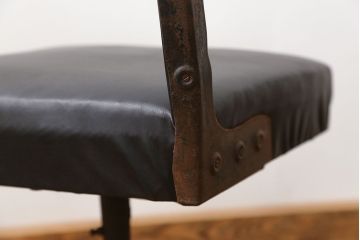 レトロ家具　昭和レトロ インダストリアル 工業系 回転イス(2)(椅子、チェア)