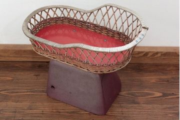 アンティーク雑貨　昭和レトロ かわいいベビースケール(赤ちゃん体重計、ベビー秤)