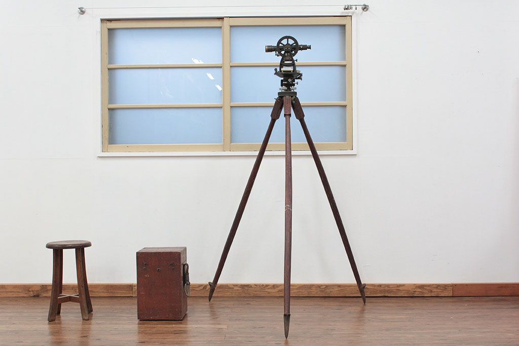 アンティーク雑貨　古い服部 トーコー トランシット(測量機)三脚付き