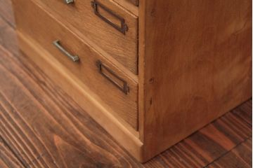 レトロ家具　昭和レトロ 古い木味のシンプルなアンティーク三段小引き出し