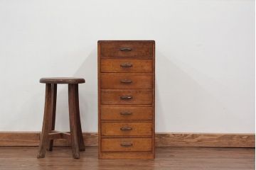 アンティーク家具　アンティーク 使い込まれた味のある7段小引き出し(小物入れ)