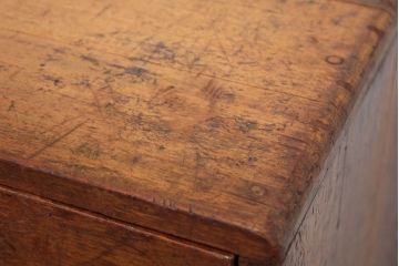 アンティーク家具　アンティーク 使い込まれた味のある7段小引き出し(小物入れ)