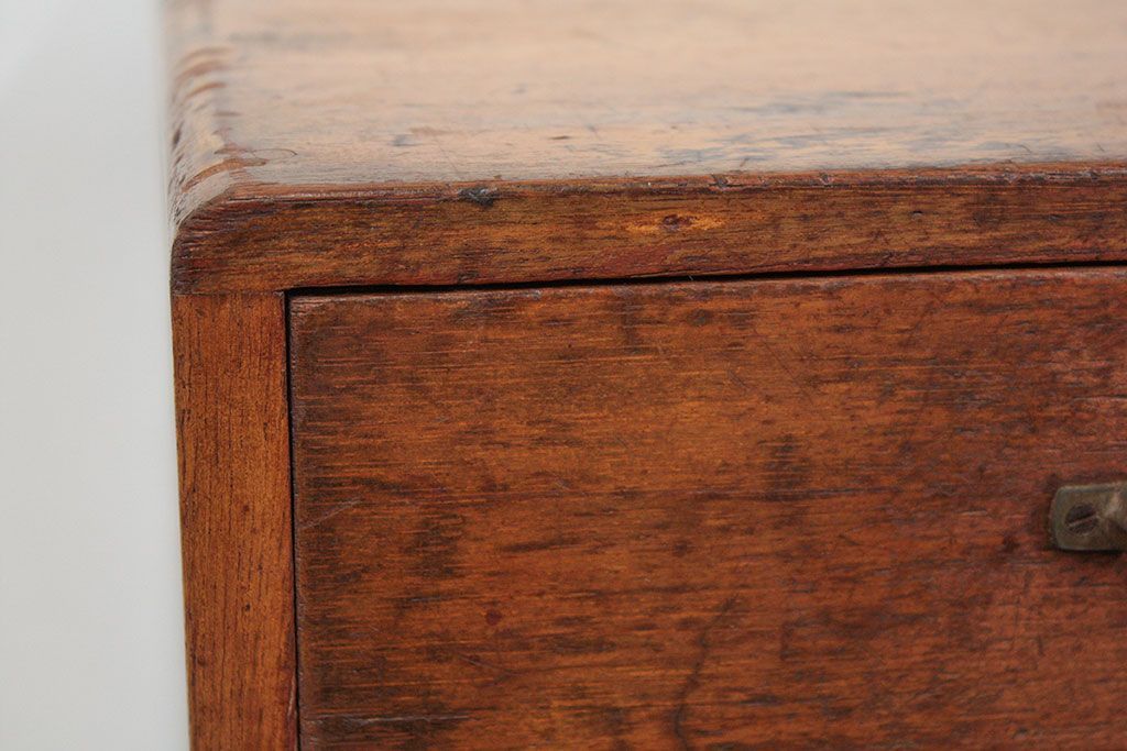 アンティーク家具　アンティーク 使い込まれた味のある7段小引き出し(小物入れ)