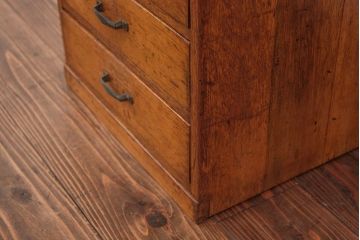 アンティーク家具　アンティーク 使い込まれた味のある7段小引き出し(小物入れ)