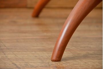 中古　アクタス取扱い　イタリアポラダ(porada)社　リビングテーブル　定価約21万円(センターテーブル)