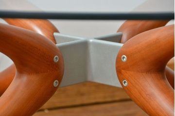 中古　アクタス取扱い　イタリアポラダ(porada)社　リビングテーブル　定価約21万円(センターテーブル)