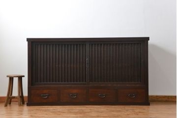 アンティーク家具　古民具・骨董 味わい深い　引き出し付き縦桟引き戸収納箪笥　サイドボード(水屋箪笥、下駄箱)