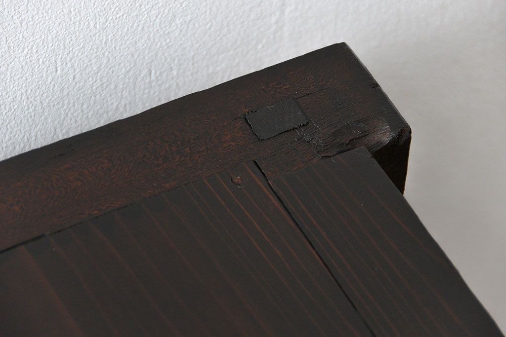 アンティーク家具　古民具・骨董 味わい深い　引き出し付き縦桟引き戸収納箪笥　サイドボード(水屋箪笥、下駄箱)