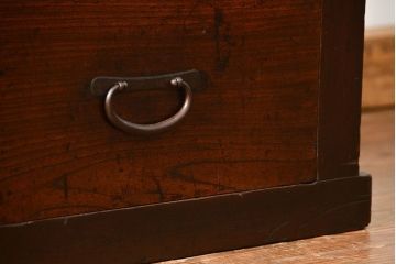 アンティーク家具　古民具・骨董 味わい深い　引き出し付き縦桟引き戸収納箪笥　サイドボード(水屋箪笥、下駄箱)