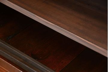 アンティーク家具　古民具・骨董 味わい深い　引き出し付き縦桟引き戸収納箪笥　サイドボード(水屋箪笥、下駄箱)