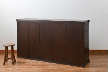 アンティーク家具　古民具・骨董 味わい深い　引き出し付き縦桟引き戸収納箪笥　サイドボード(水屋箪笥、下駄箱)