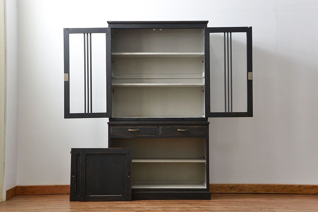 アンティーク家具　アンティークペイント仕上げ　二段重ね食器棚(収納棚)