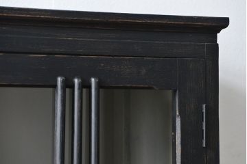 アンティーク家具　アンティークペイント仕上げ　二段重ね食器棚(収納棚)