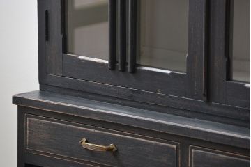 アンティーク家具　アンティークペイント仕上げ　二段重ね食器棚(収納棚)