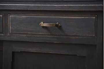 アンティーク家具　アンティークペイント仕上げ　二段重ね食器棚(収納棚)