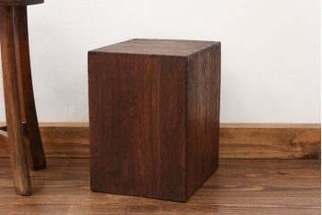 アンティーク家具　アンティーク 古い木の四段小引き出し