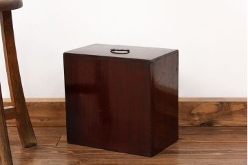 アンティーク家具　古民具・骨董 前面欅材の5杯小引き出し