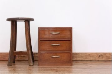 レトロ家具　昭和レトロ 引き出し3杯のアンティーク小引き出し　