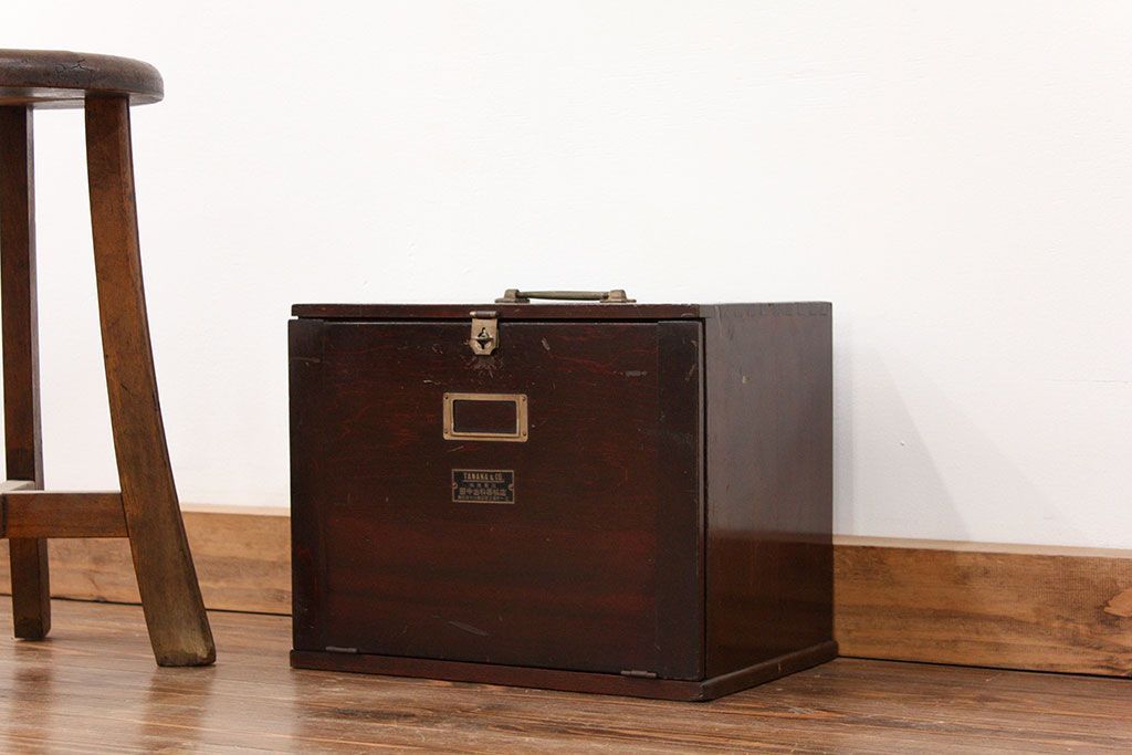 レトロ家具　昭和レトロ 珍品　歯医者さんの古い往診箱(小引き出し)