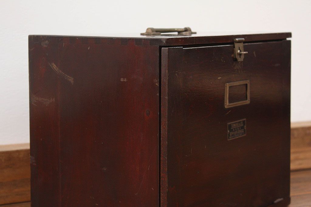 レトロ家具　昭和レトロ 珍品　歯医者さんの古い往診箱(小引き出し)