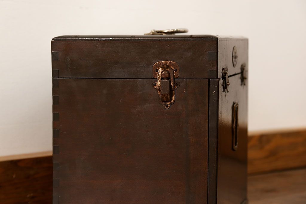 アンティーク家具　アンティーク 歯医者さんの古い往診箱(小引き出し、裁縫箱)