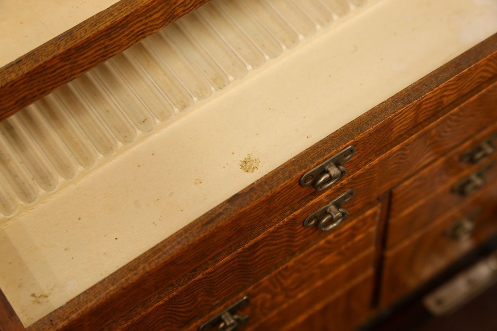 アンティーク家具　アンティーク 歯医者さんの古い往診箱(小引き出し、裁縫箱)