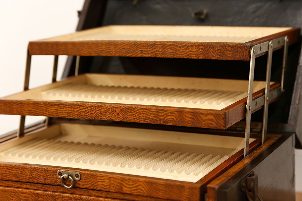 アンティーク家具　アンティーク 歯医者さんの古い往診箱(小引き出し、裁縫箱)