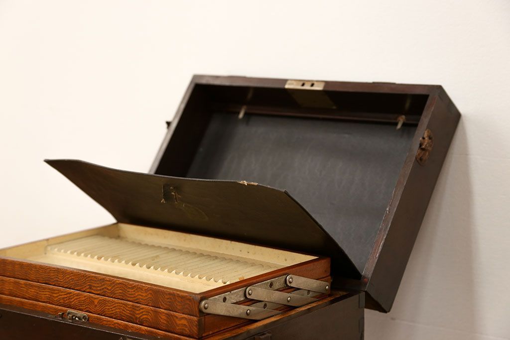 アンティーク家具　アンティーク 歯医者さんの古い往診箱(小引き出し、裁縫箱)