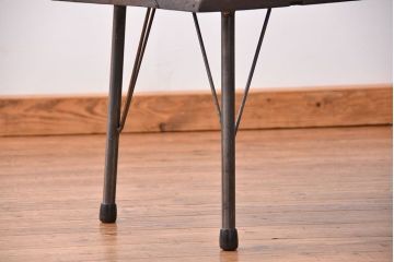アンティーク家具　アンティーク 天板一枚板　使い込まれた古材天板の鉄脚センターテーブル(4)