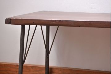 アンティーク家具　アンティーク 使い込まれた古材天板の鉄脚センターテーブル(1)(机、ベンチ、長椅子)