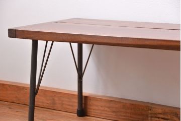 アンティーク家具　アンティーク 使い込まれた古材天板の鉄脚センターテーブル(1)(机、ベンチ、長椅子)