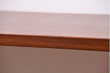 和製アンティーク　天板一枚板　使い込まれた古材天板の鉄脚テーブル(作業台、センターテーブル、店舗什器)(R-013467)