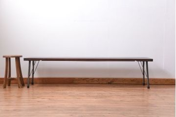 アンティーク家具　アンティーク 使い込まれた古材天板の鉄脚センターテーブル(2)(机、ベンチ、長椅子)